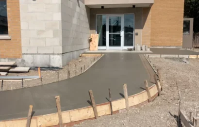 commercial-concrete-walkway-scaled-1-768x512